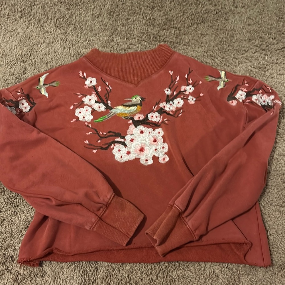 Gimmick cropped sweater